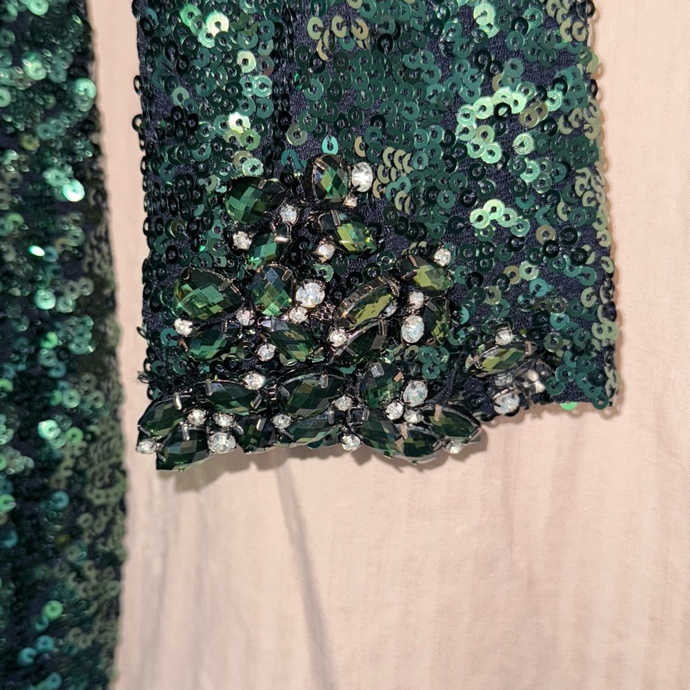 Badgley Mischka Green Sequin Long Sleeve Bodycon Dress - Picture 2 of 4